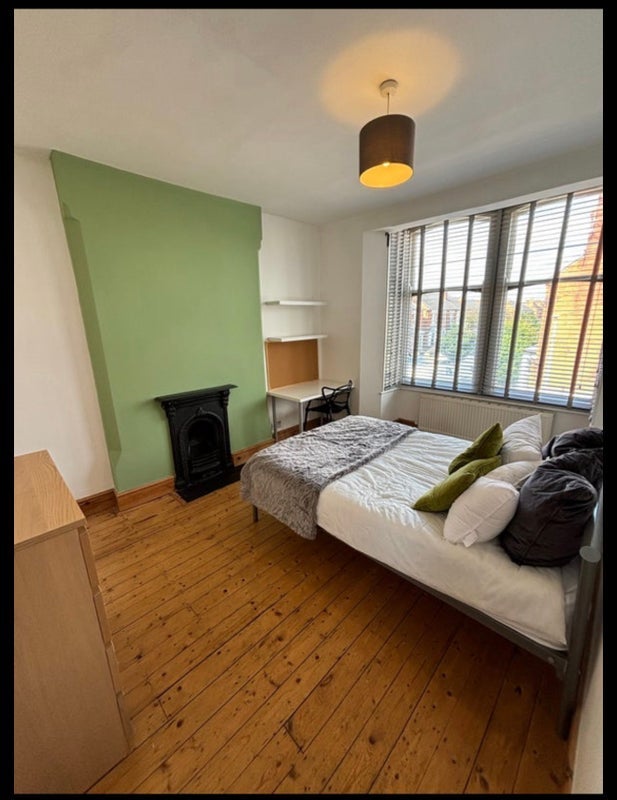 Room Glebe Road in Rushcliffe
