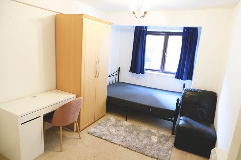 Room Dickinson Street in Manchester