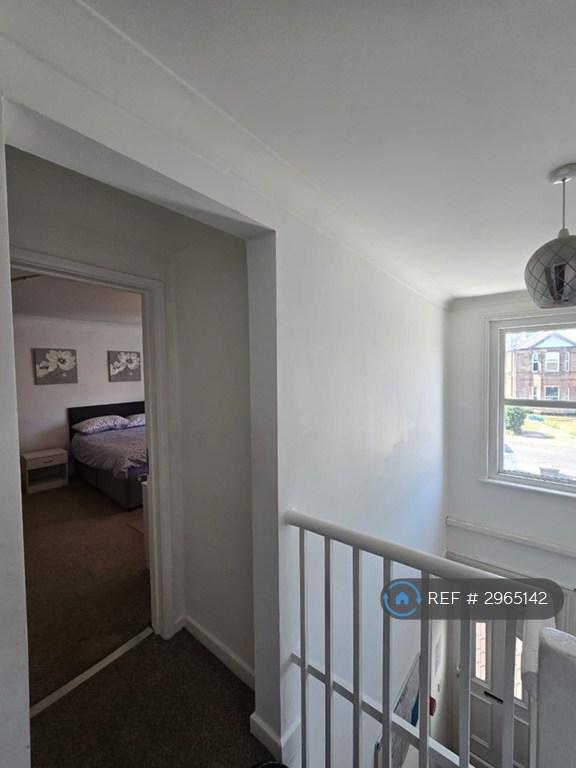 Room Holdenhurst Road in Bournemouth