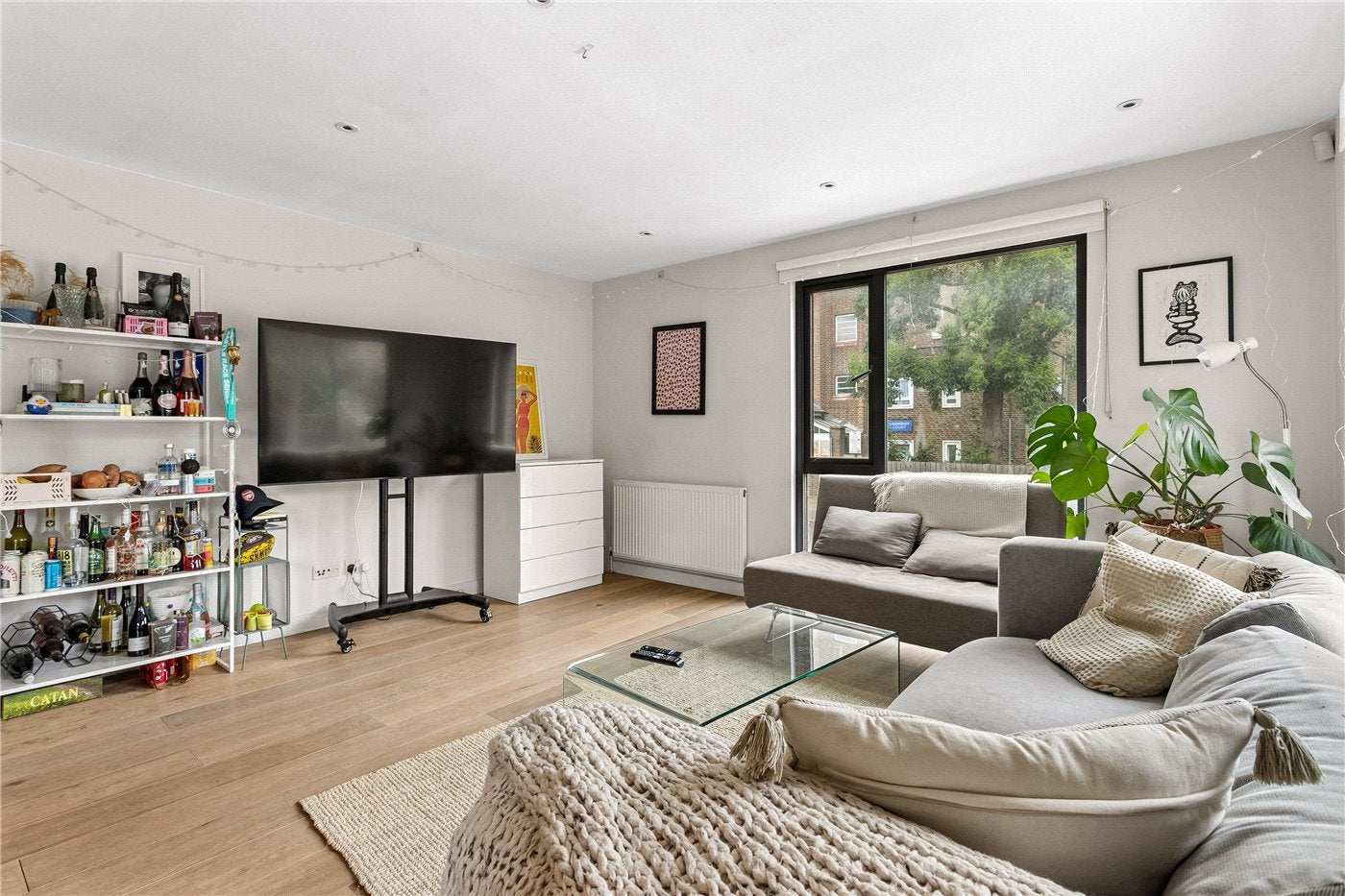 Flat Rotherfield Street in Greater London