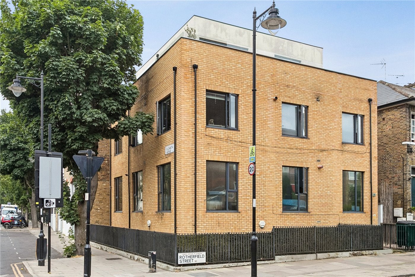 Flat Rotherfield Street in Greater London