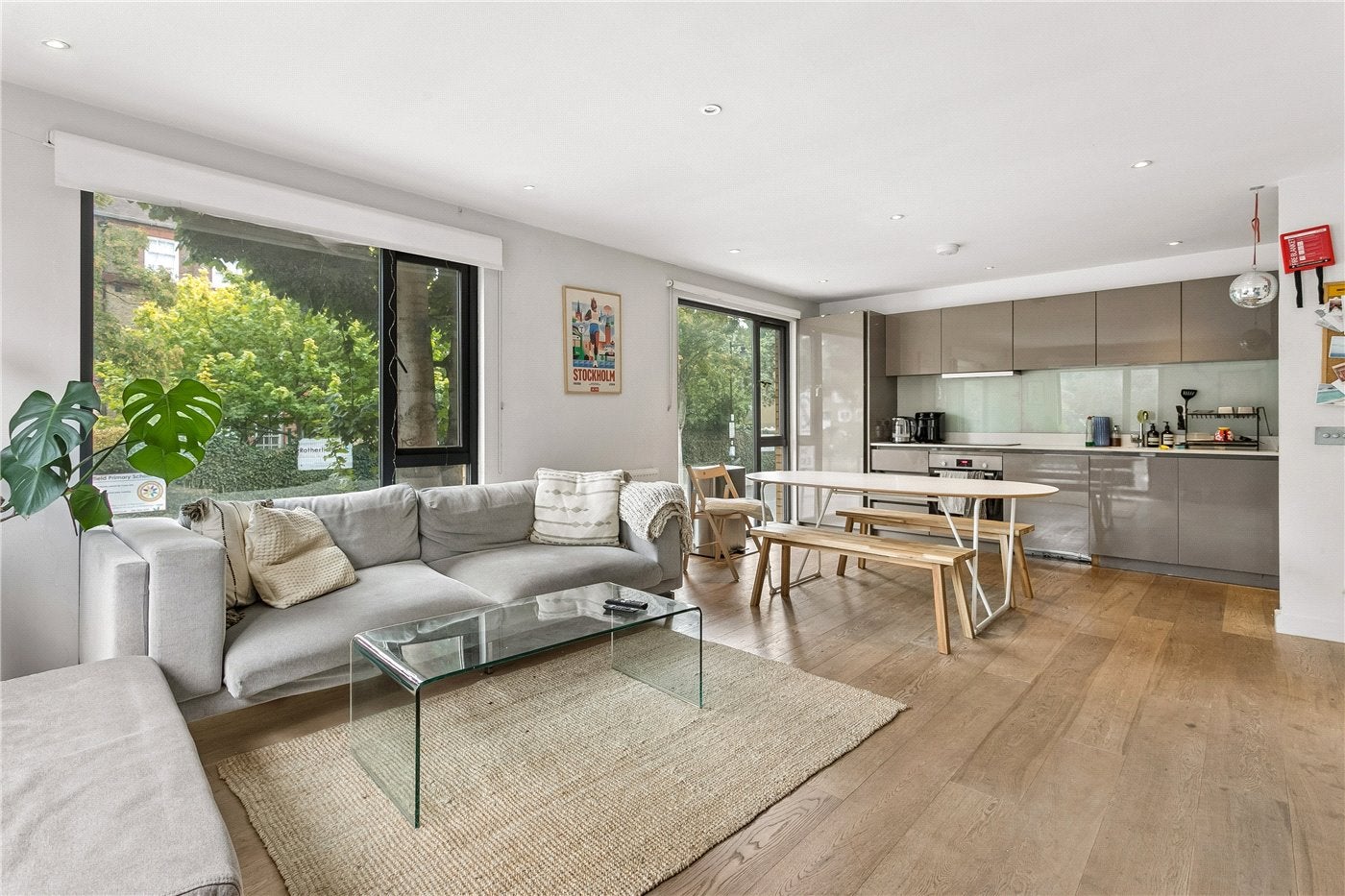Flat Rotherfield Street in Greater London
