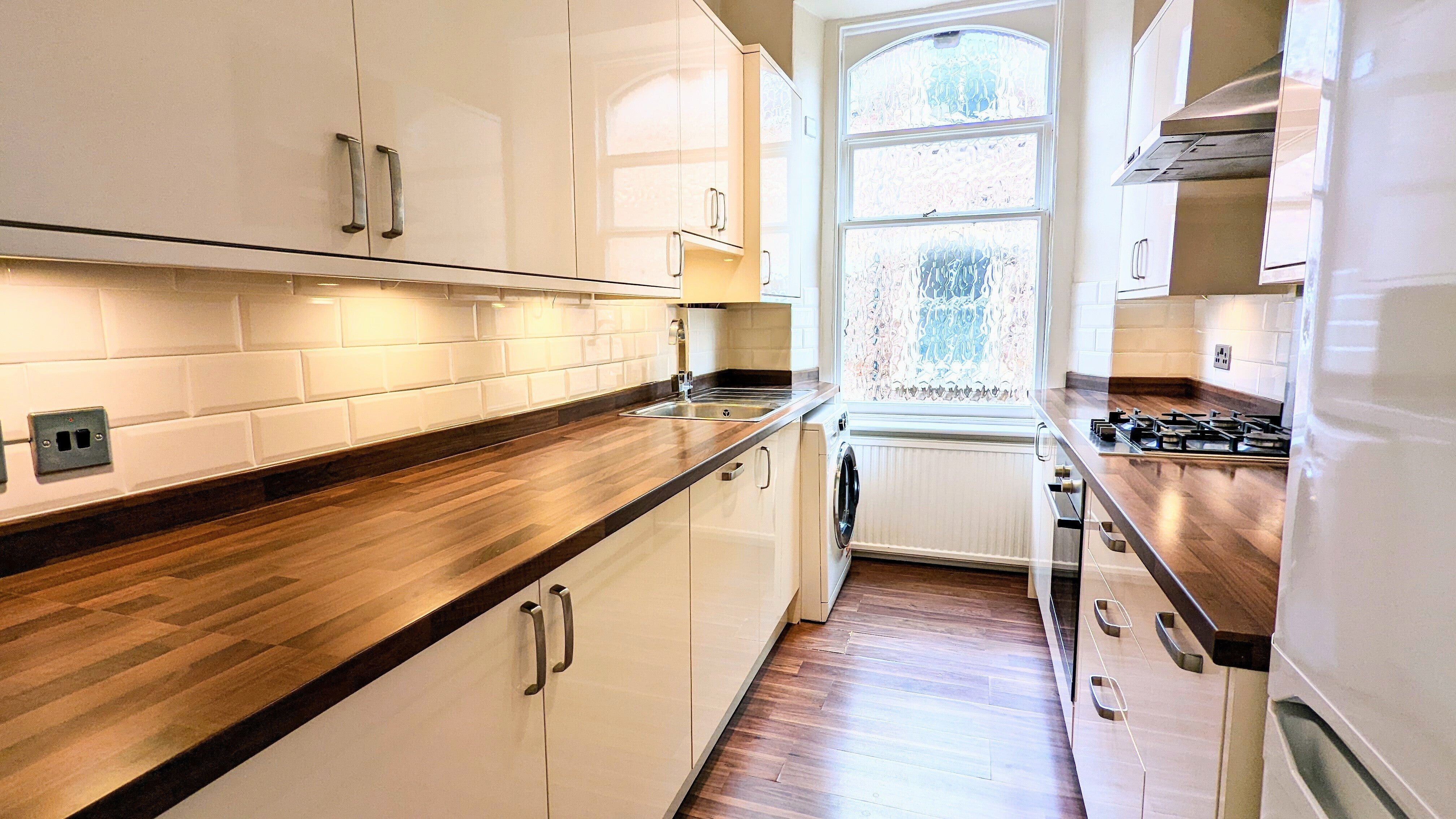 Flat Apsley Road in Bristol