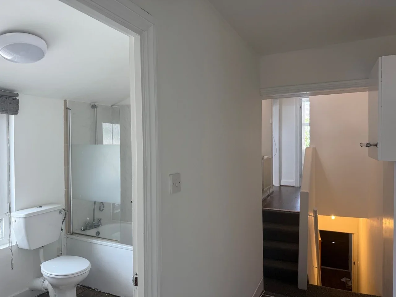 Flat Fairfield Road in Greater London