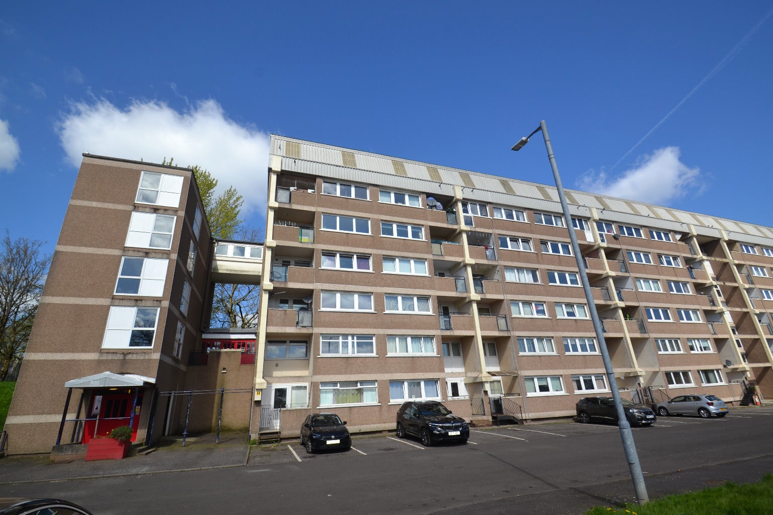 Flat Hillpark Drive in Glasgow