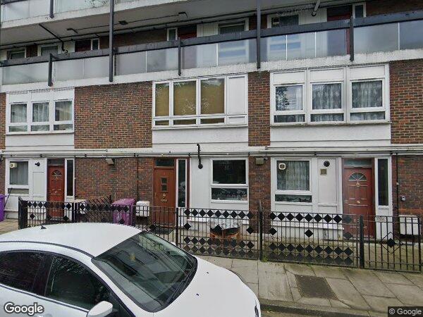 Flat Stewart Street in Greater London