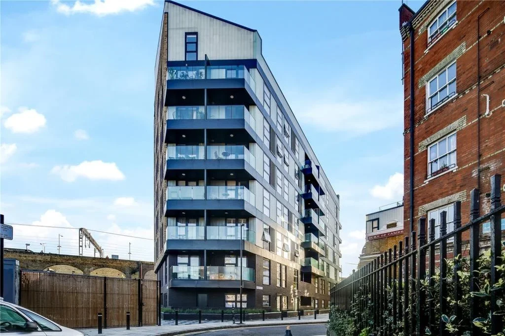 Flat Clare Street in Greater London