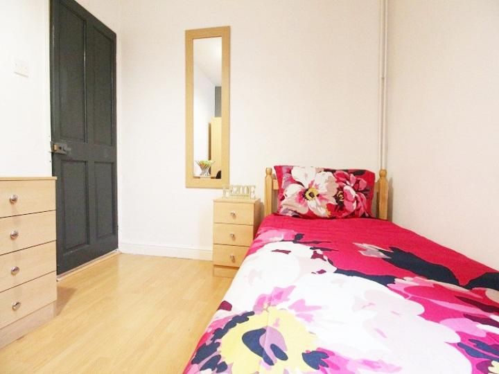 Room Spencer Street in Lincoln