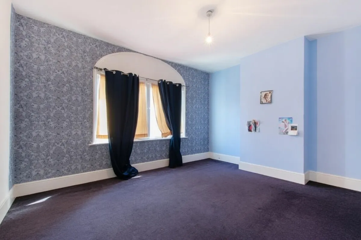 Flat London Road in Greater London