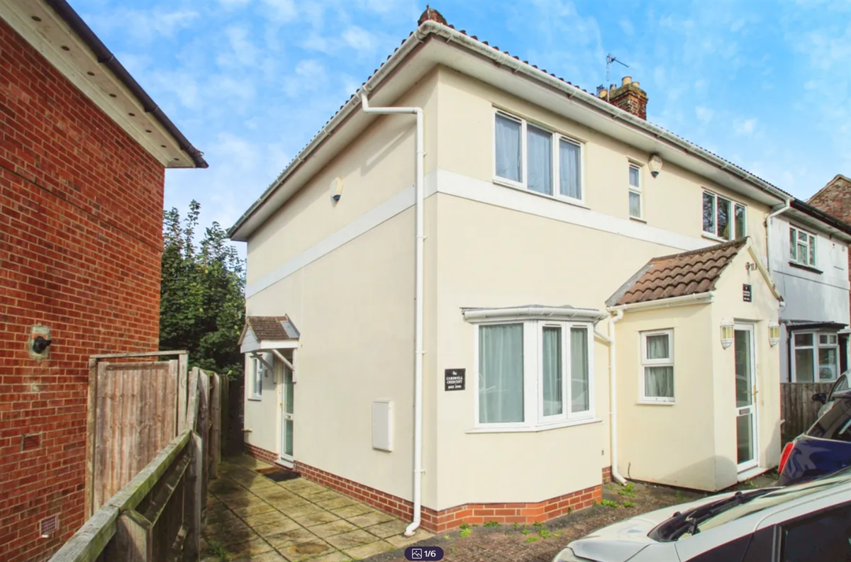 House Cardwell Crescent in Oxford