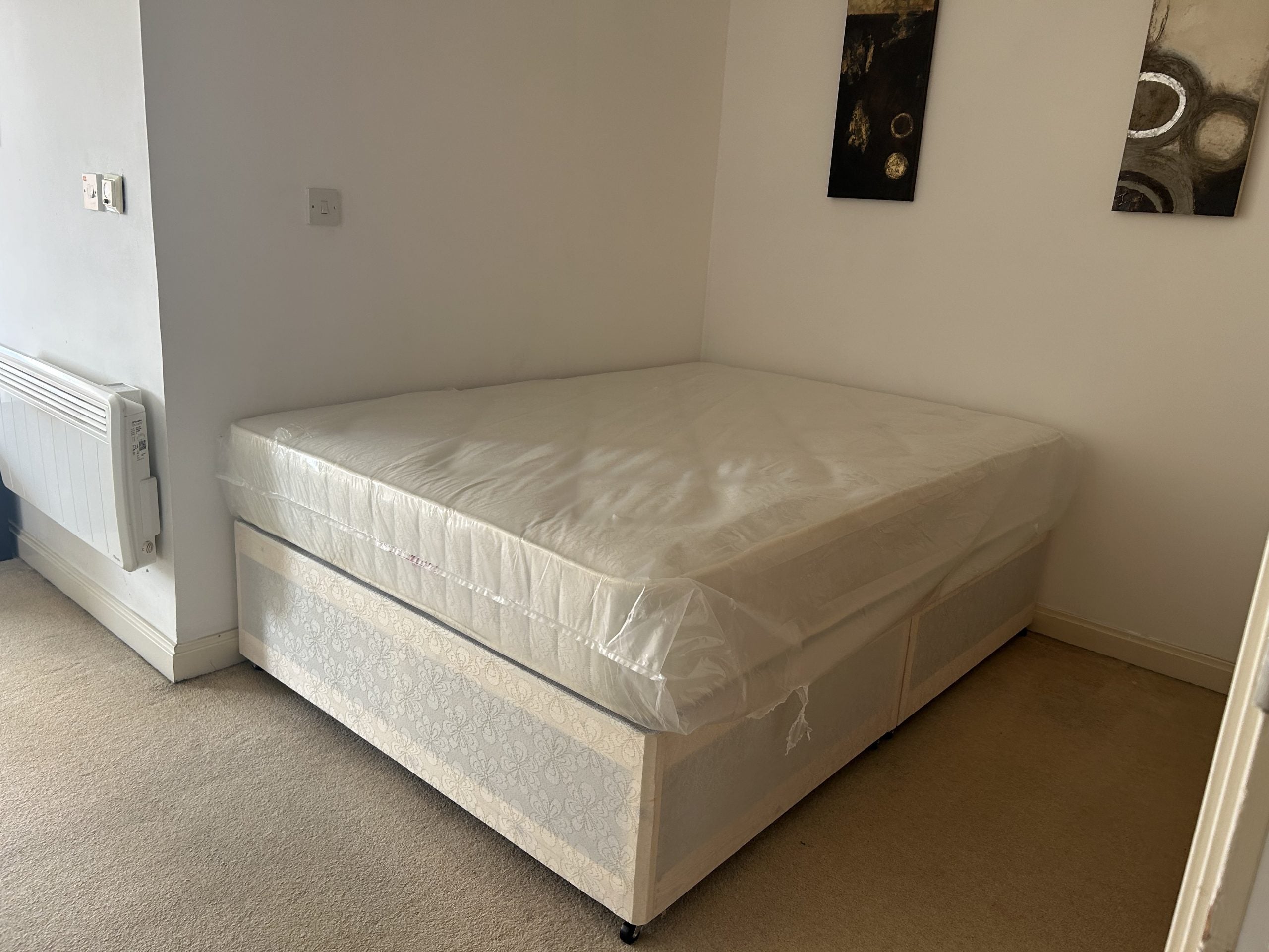 Flat Overstone Court in Cardiff