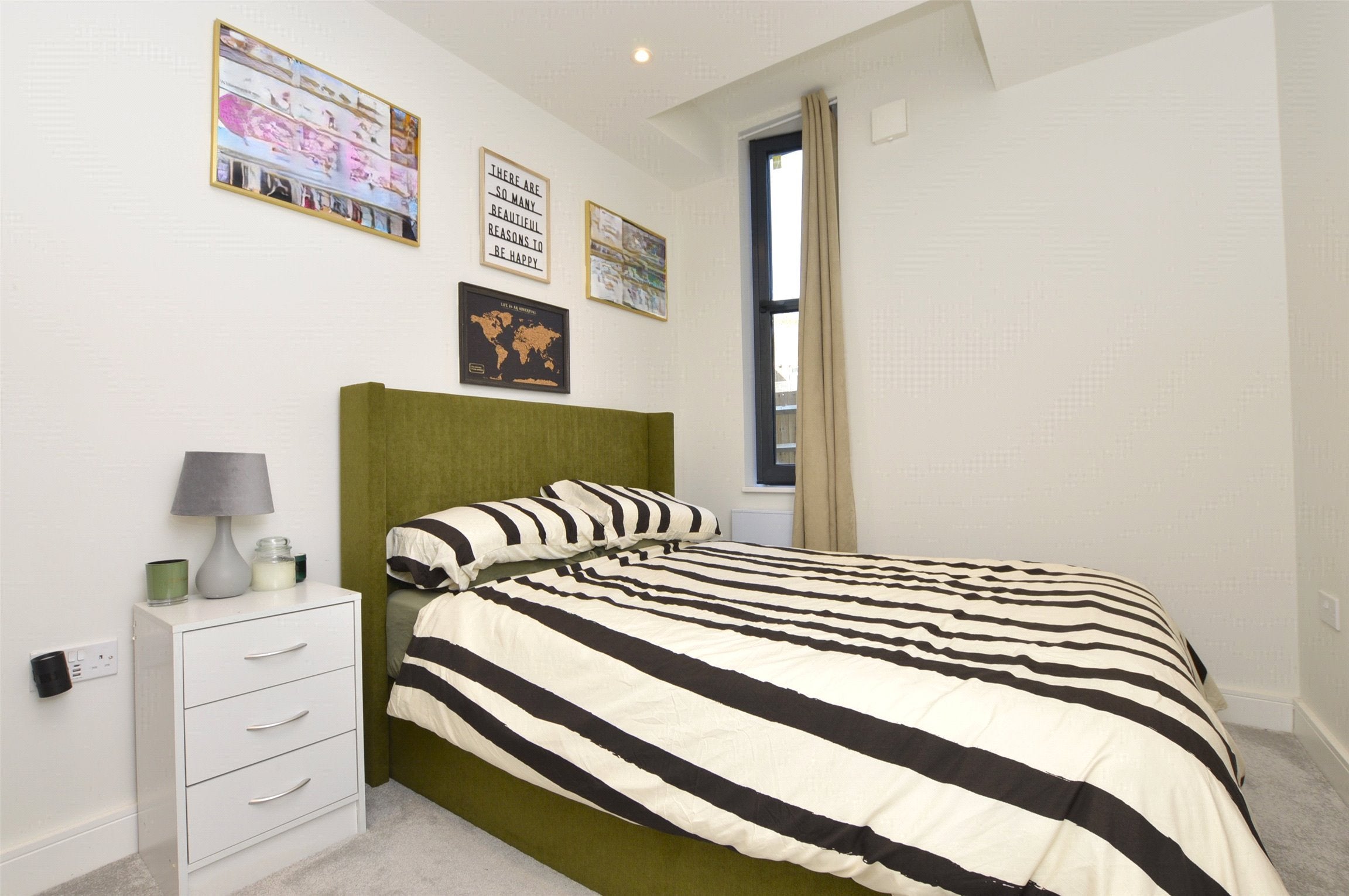 Flat Roebuck Close in Reigate and Banstead