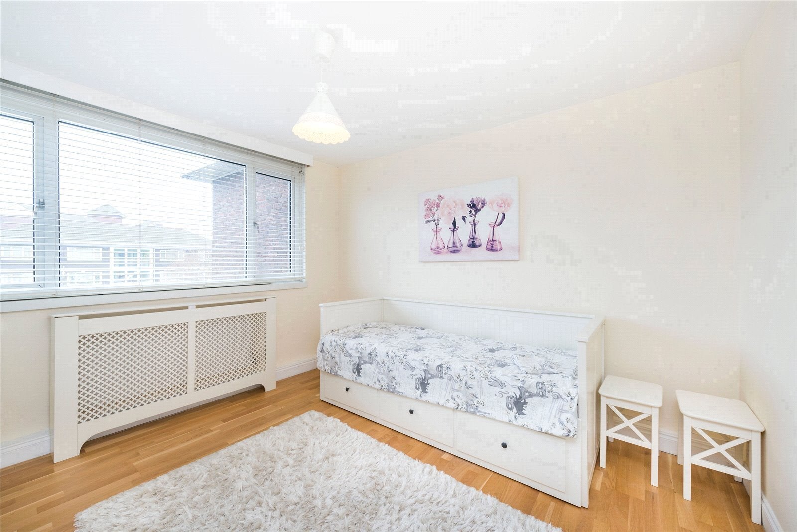 Flat Brent Lea in Greater London