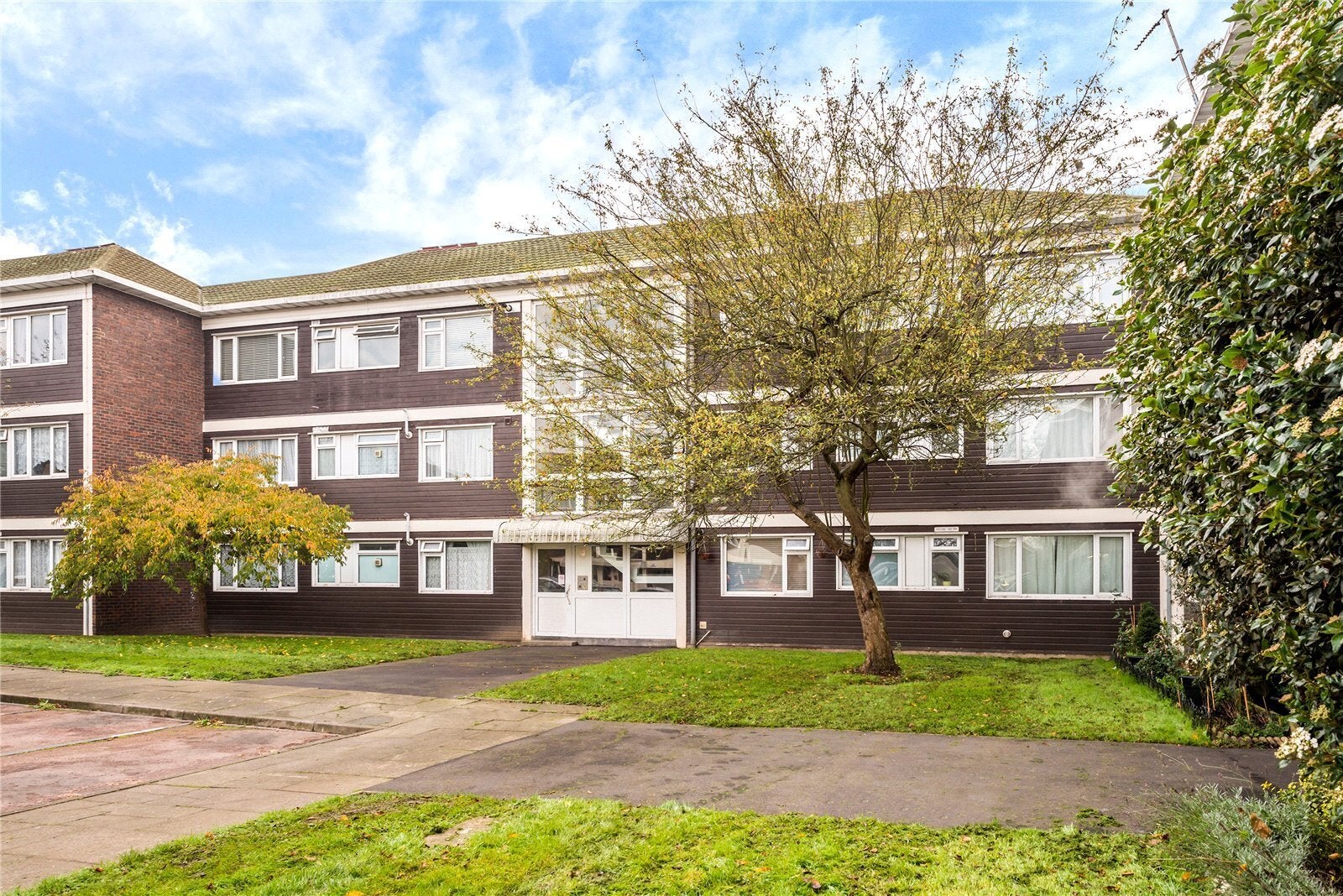 Flat Brent Lea in Greater London