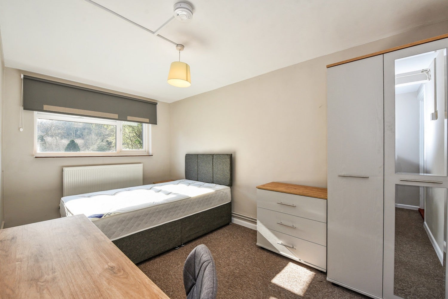 Room Montgomery Close in Winchester