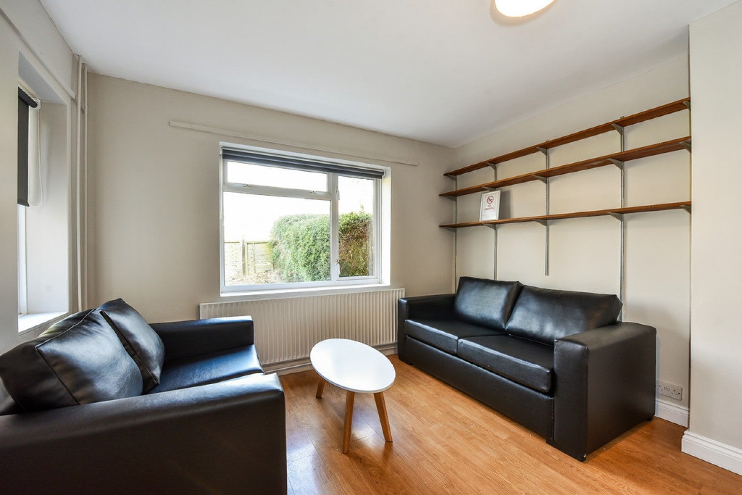 Room Montgomery Close in Winchester