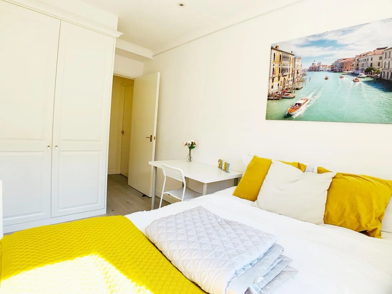 Room Roman Road in Greater London