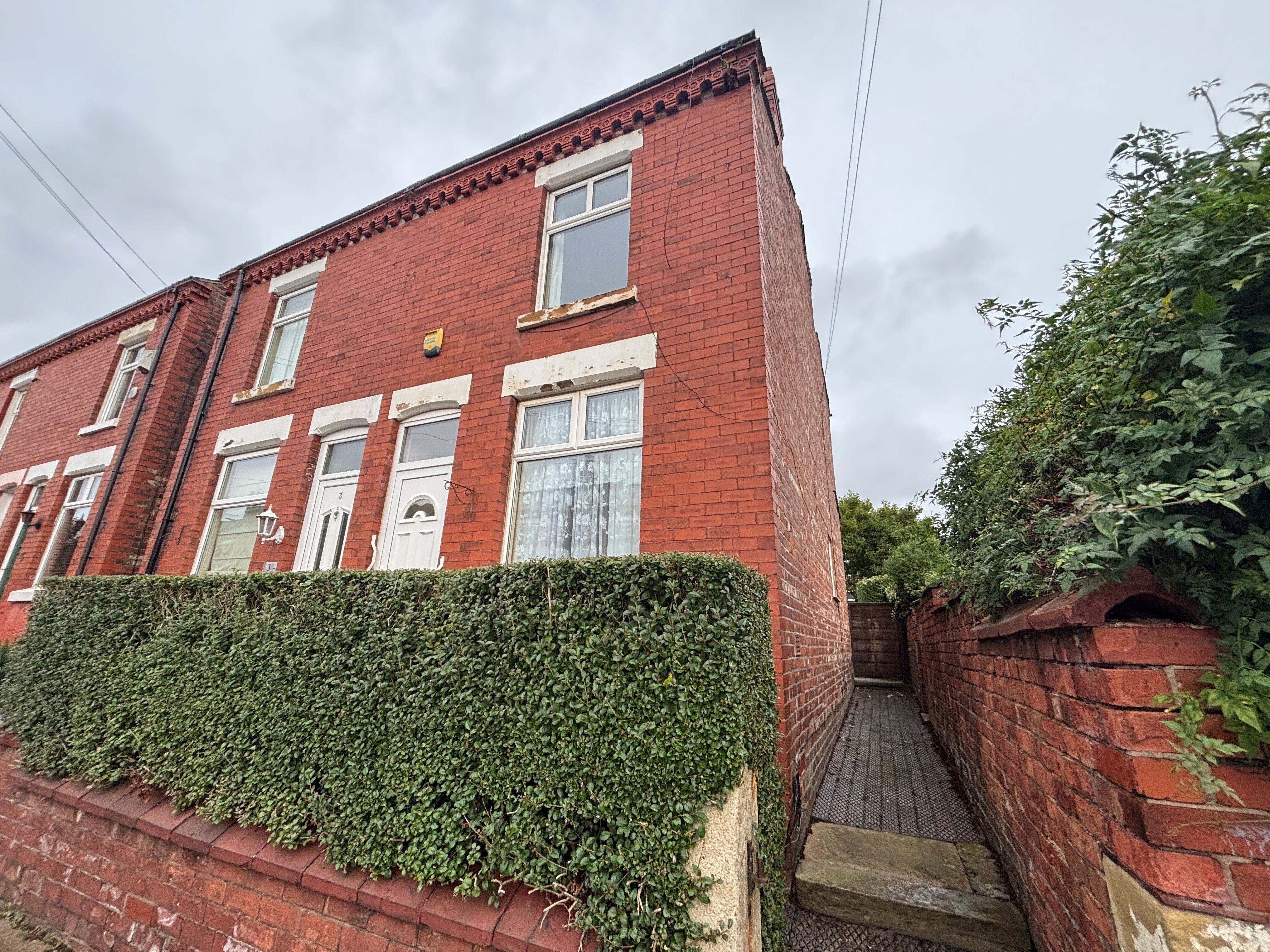 House Mountfield Road in Cheadle