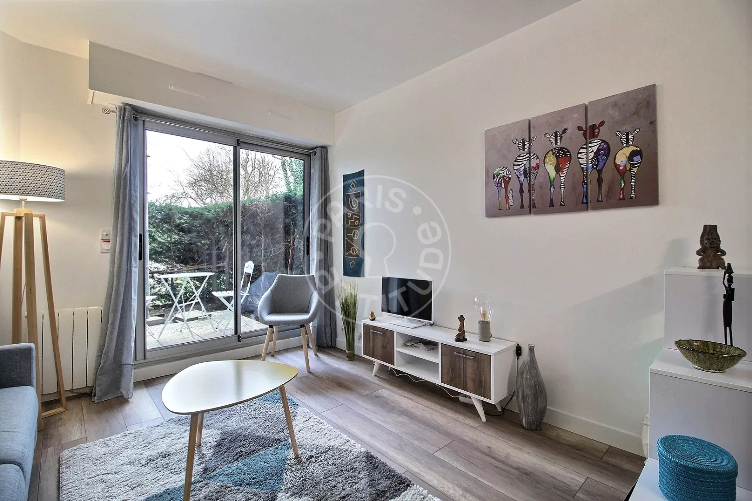 Flat Rue Vaugelas in Paris