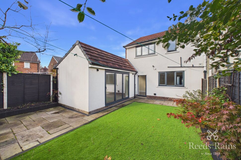 House Haughton Close in Stockport
