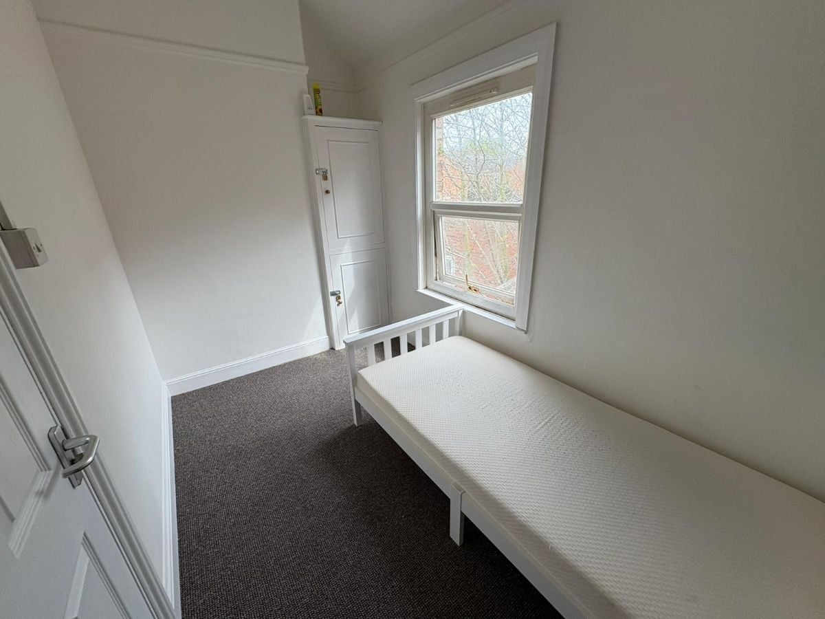 Room King's Road in Fenland District