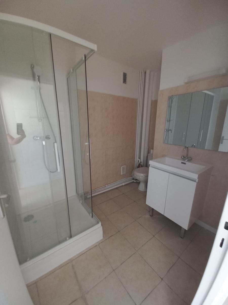 Flat Rue du Docteur Schweitzer in Cenon