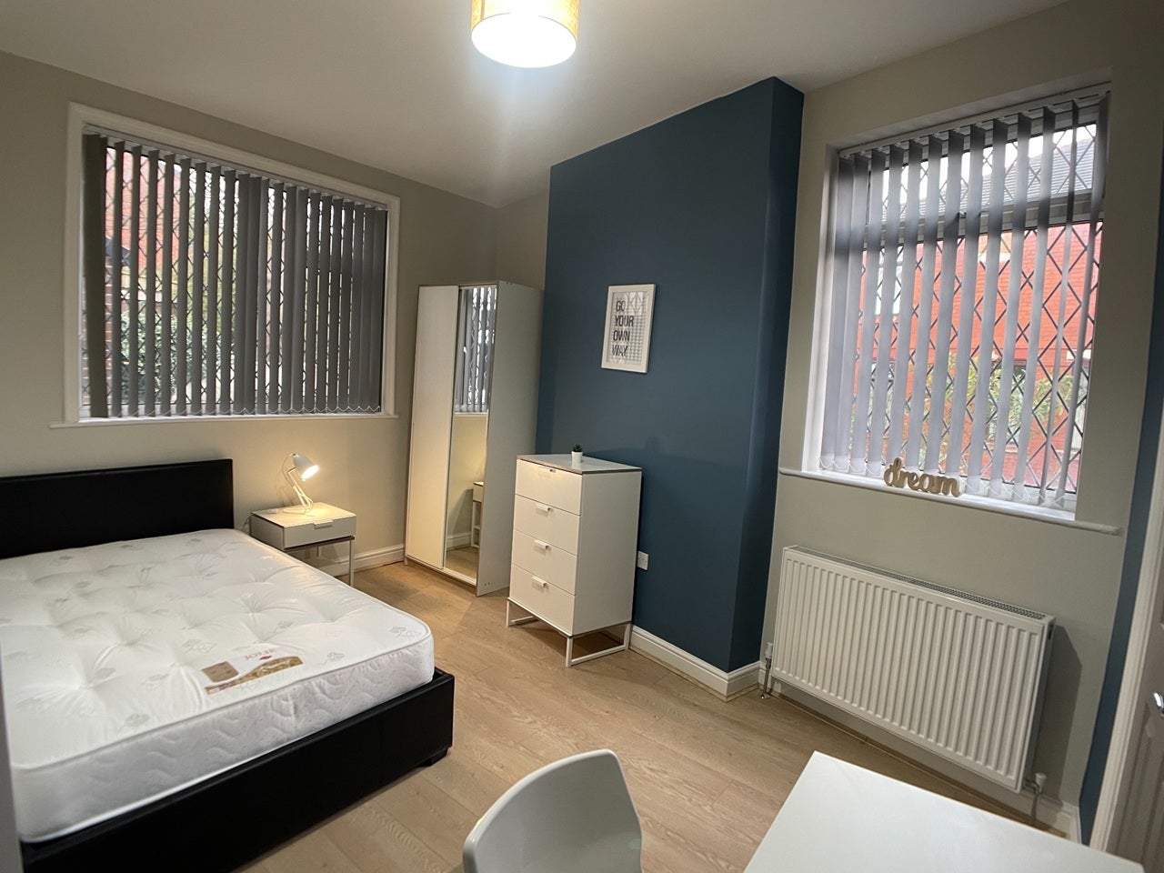Room Douglas Road in Wigan