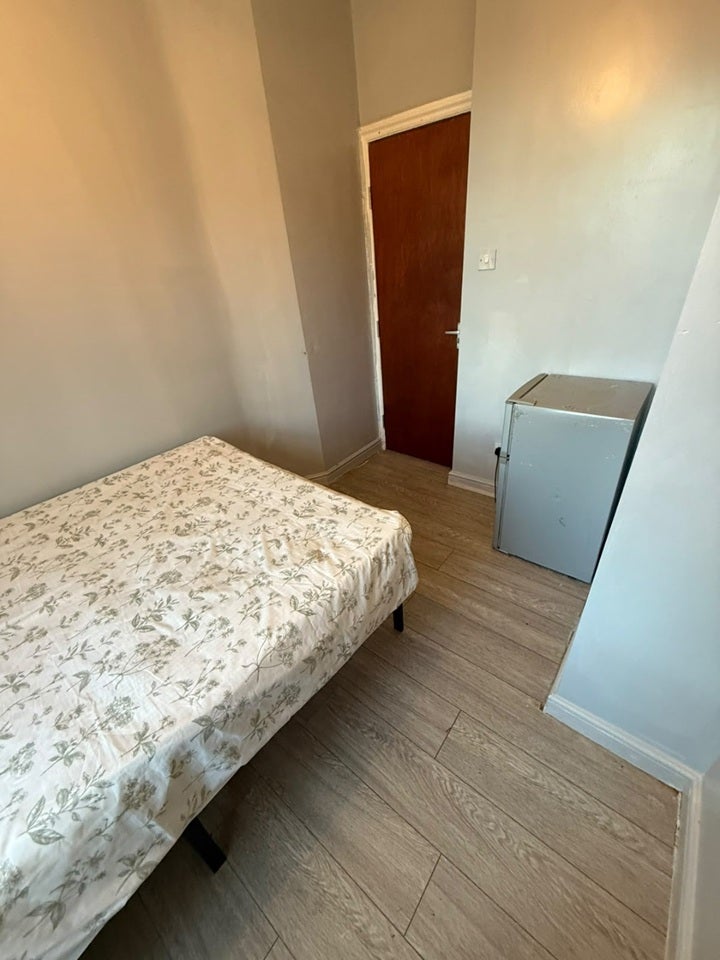 Room Lordship Lane in Greater London