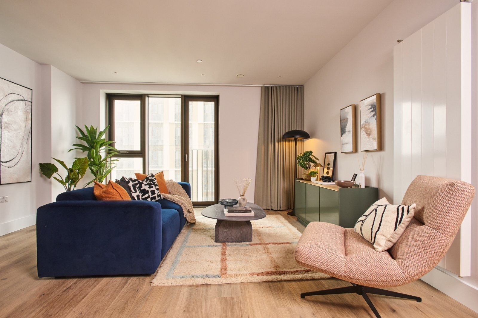 Flat Charter Street in Greater London