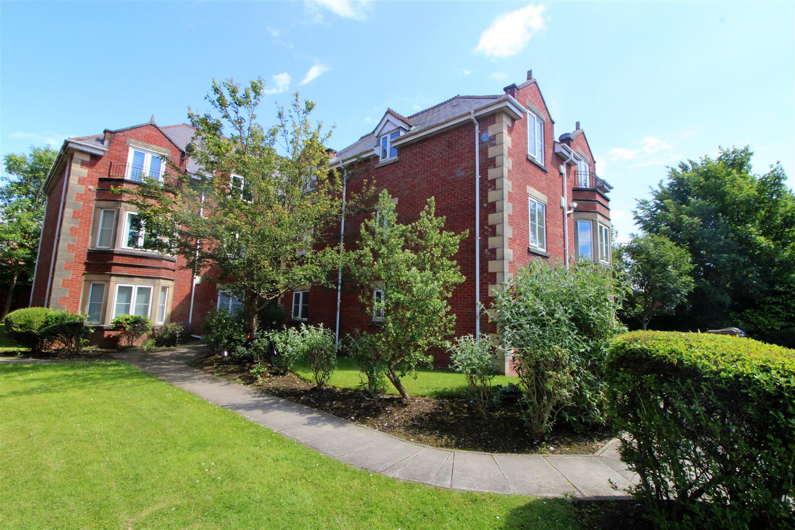Flat The Elms in Blackpool