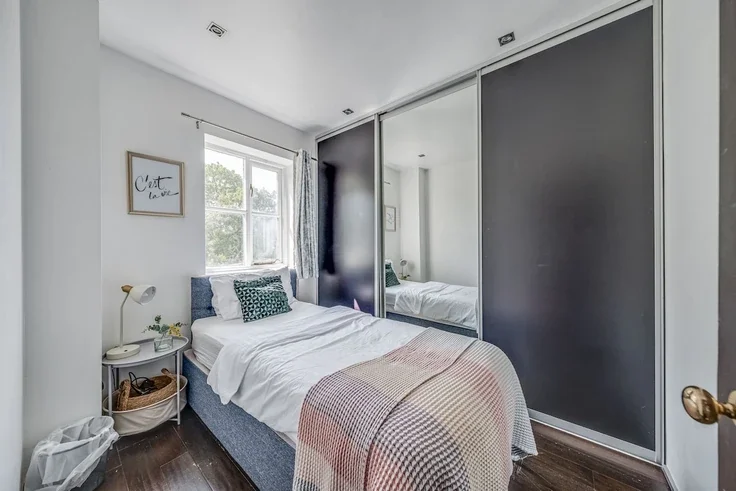 House Carlyle Mews in Greater London