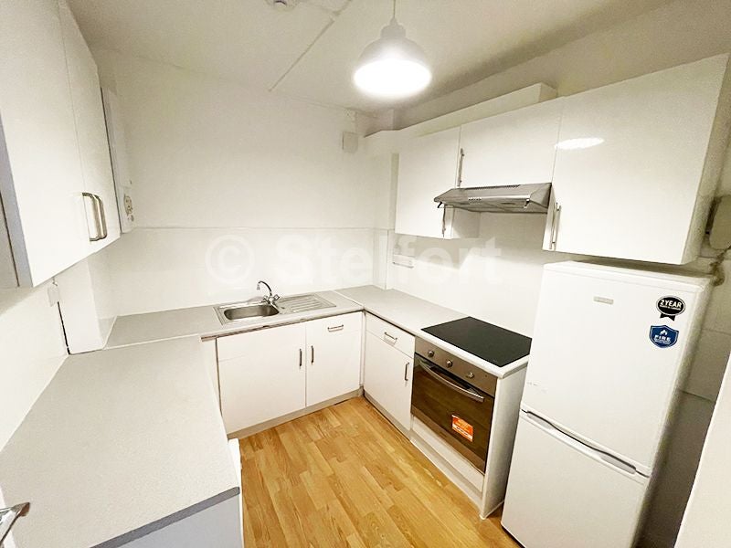 Flat Eversholt Street in Greater London
