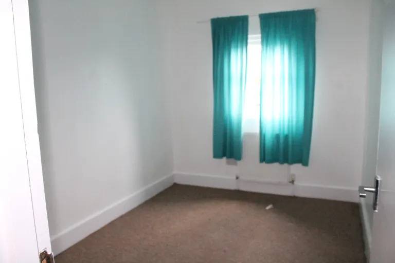 House Harton Road in Greater London