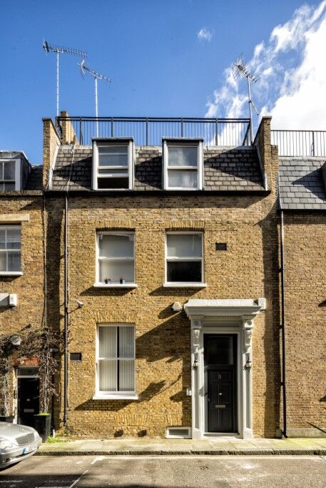 Flat Bingham Place in City of Westminster