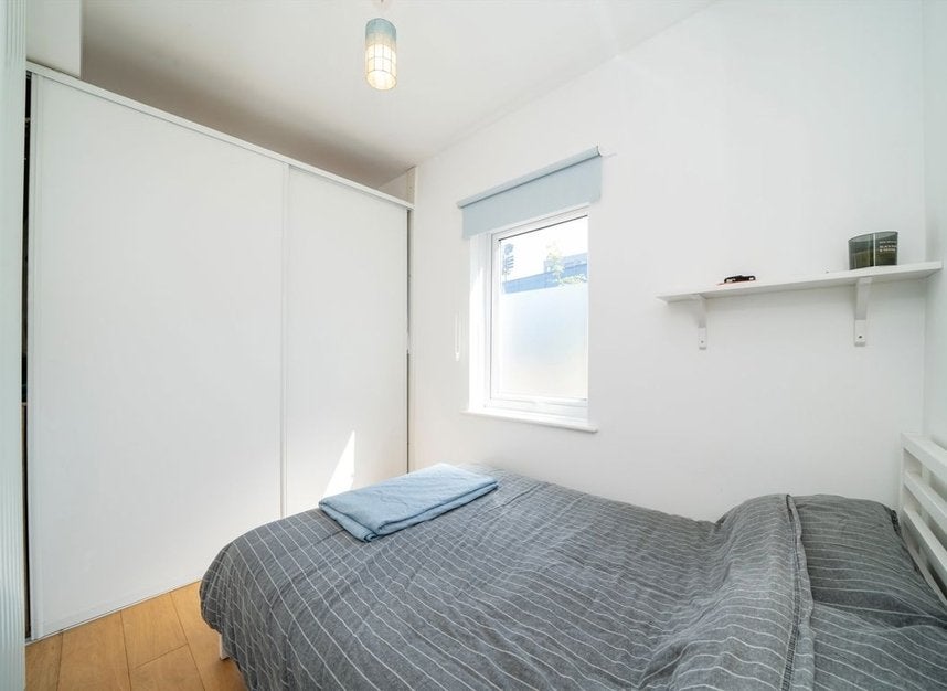 Flat Martello Street in Greater London