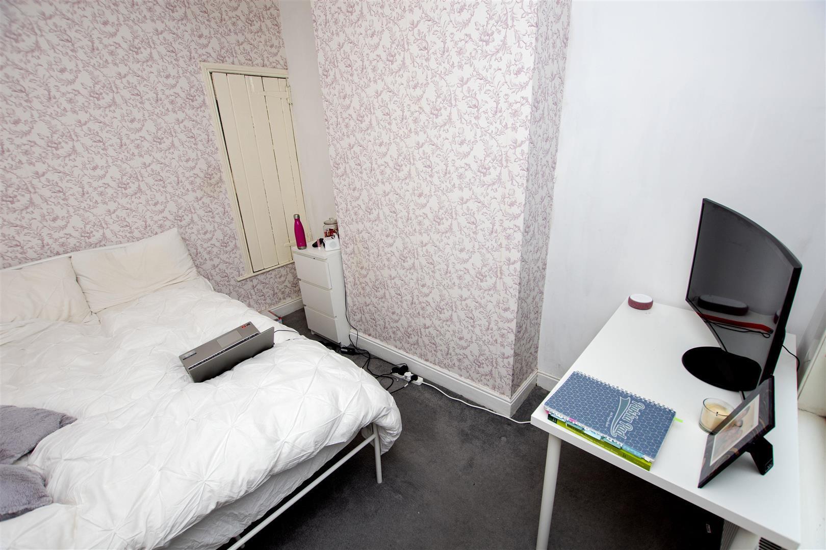 Flat Gleave Road in Birmingham