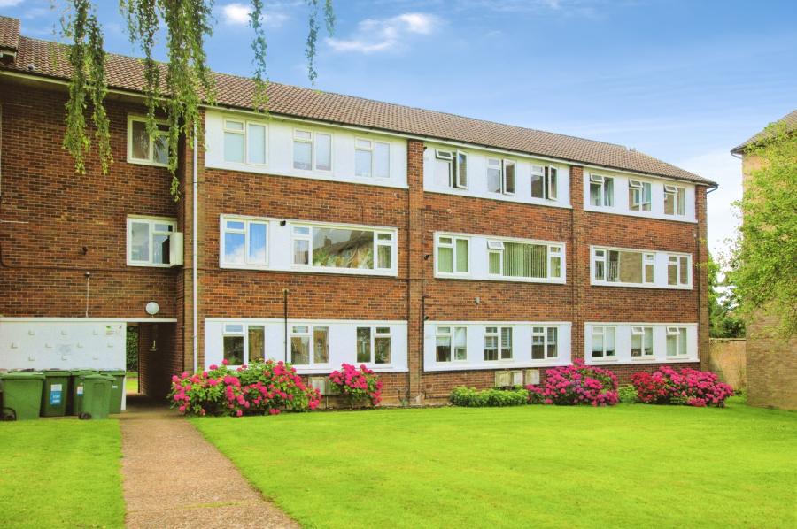 Flat Jersey Lane in St Albans