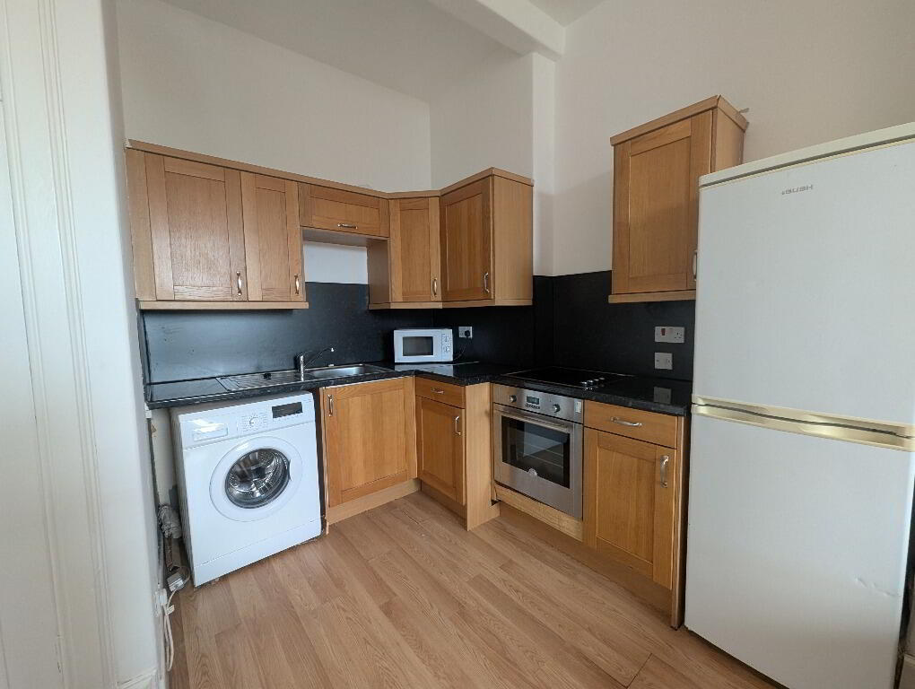 Flat New Mart Road in City of Edinburgh