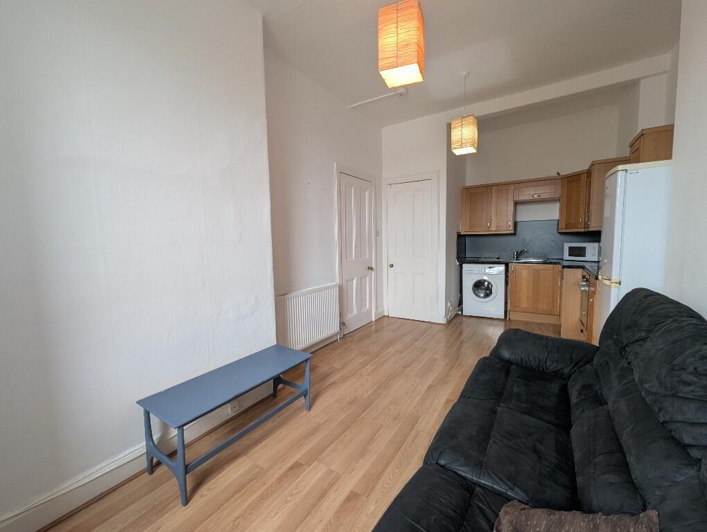 Flat New Mart Road in City of Edinburgh