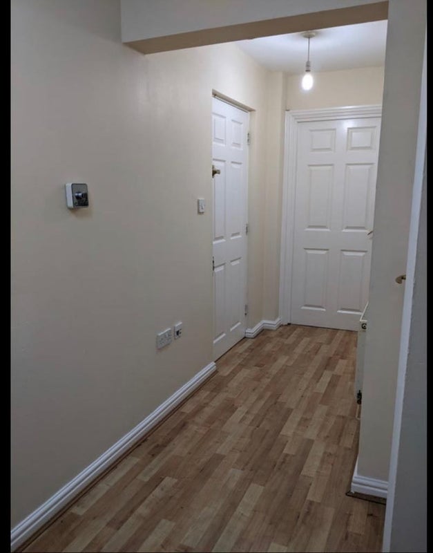 Room Miles Drive in Greater London