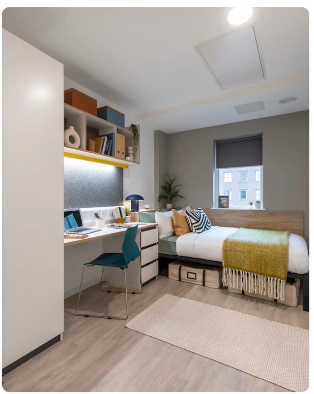 Room Islington Row Middleway in Birmingham