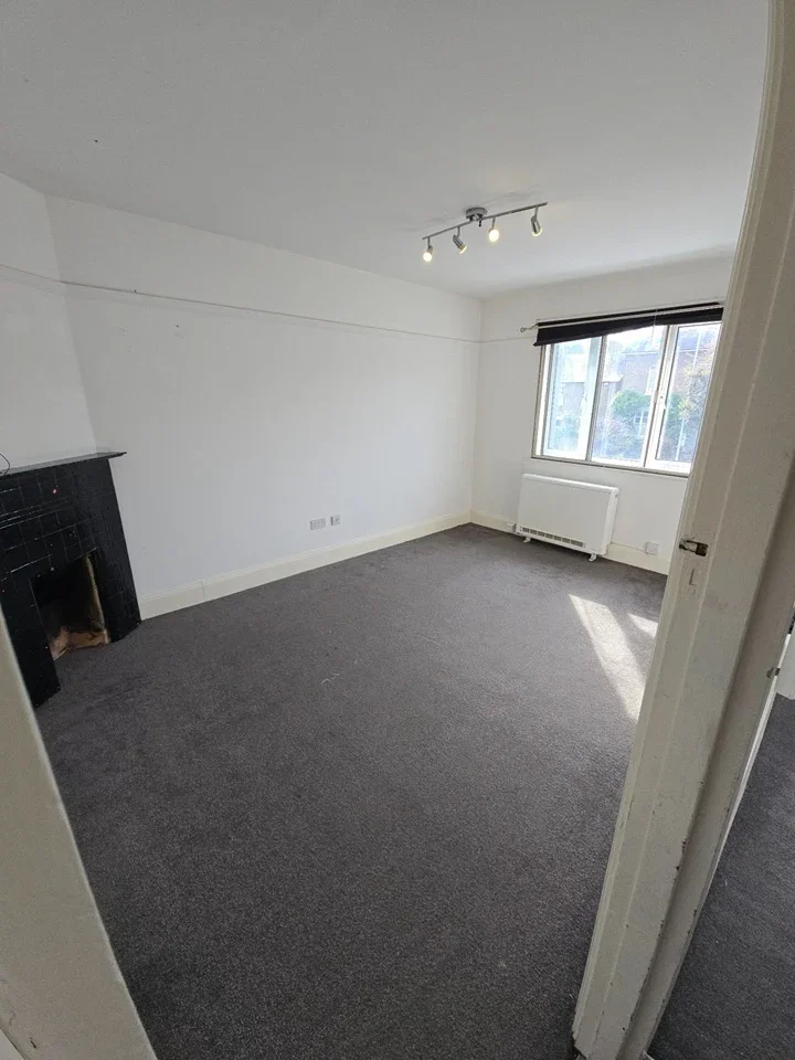 Flat Ware Road in Hoddesdon