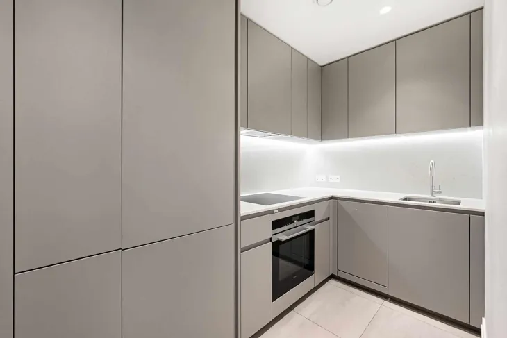 Flat Conduit Street in City of Westminster