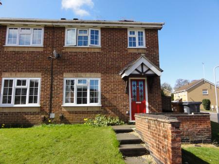 House Merry Hill in Upton