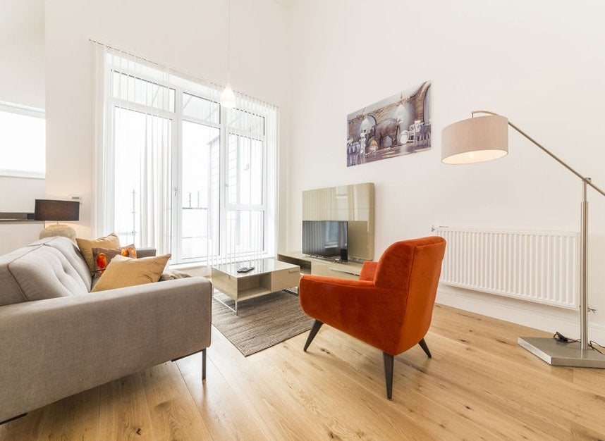 Flat Caxton Street North in Greater London