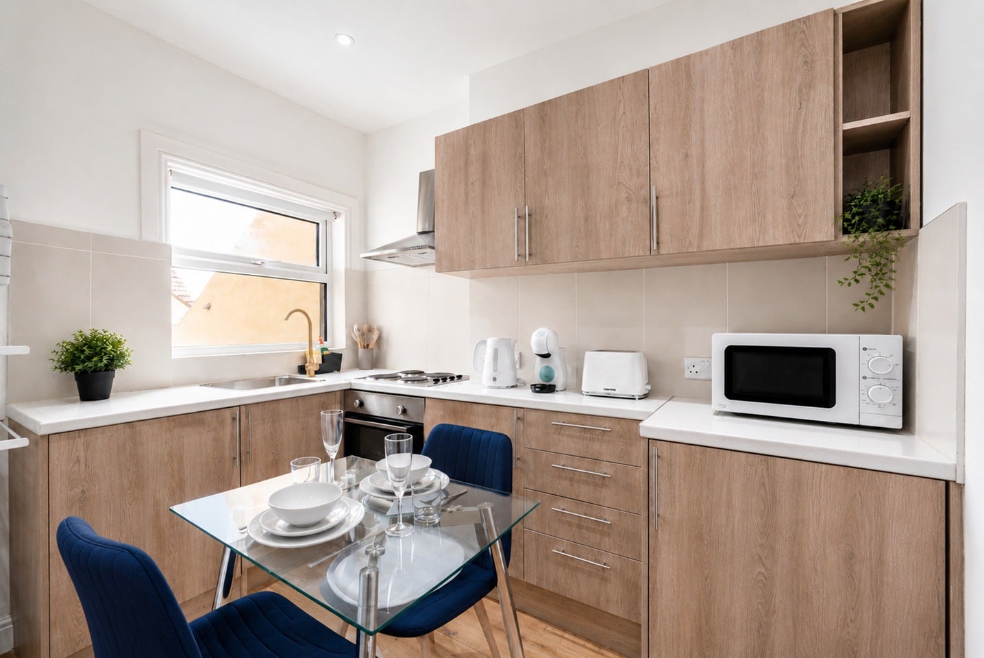 Flat Valnay Street in Greater London