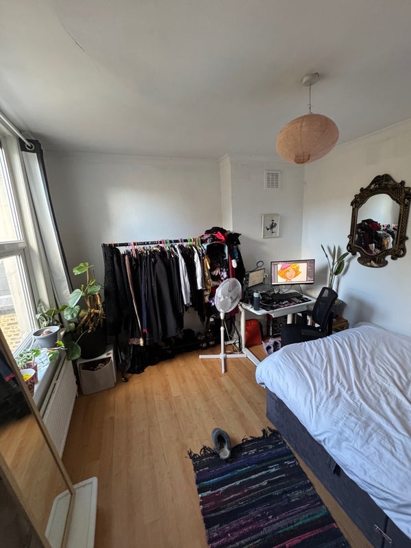Room Gunton Road in Greater London