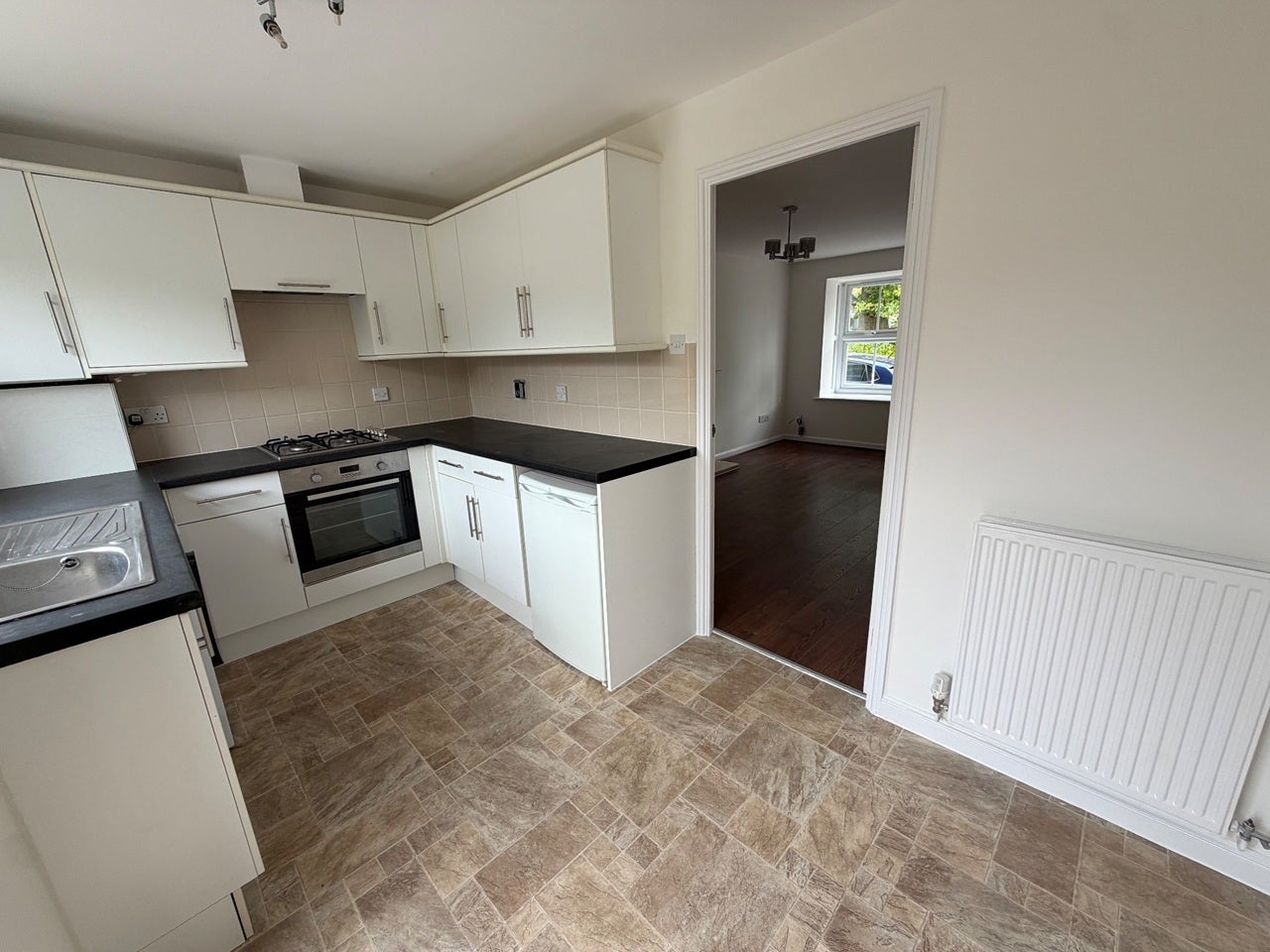 House Poultney Close in Hertsmere