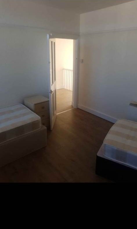 Flat The Broadway in Greater London