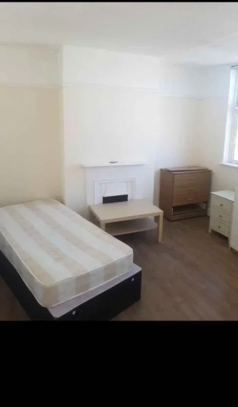 Flat The Broadway in Greater London